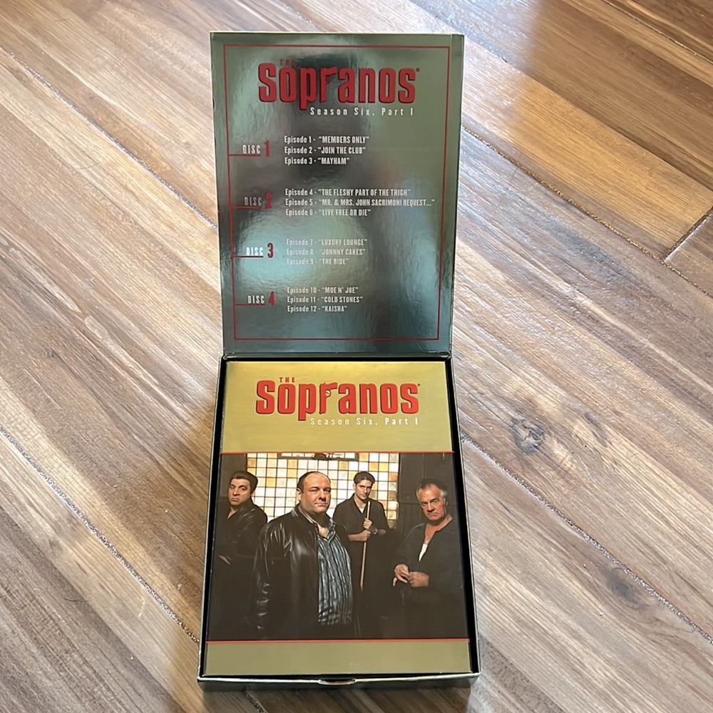 The Sopranos Season Six, Part 1 (4 Disc) DVD Boxset - Picture 3 of 5